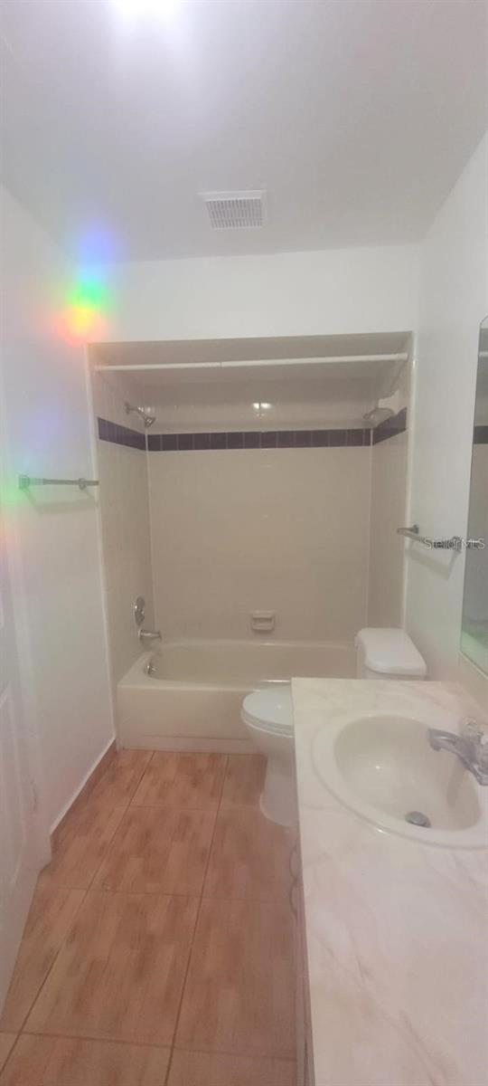 Image 4 of 18 For 38 Saint Andrews Court