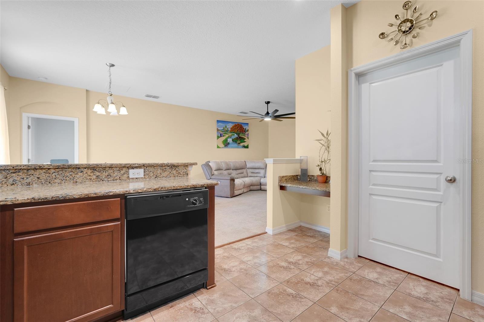 Image 11 of 30 For 3088 Pointe Place Avenue