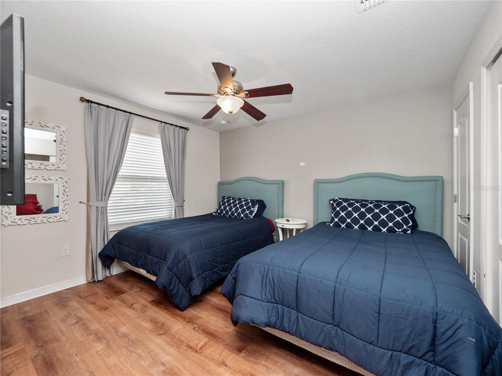 Image 32 of 49 For 8824 Rhodes Street