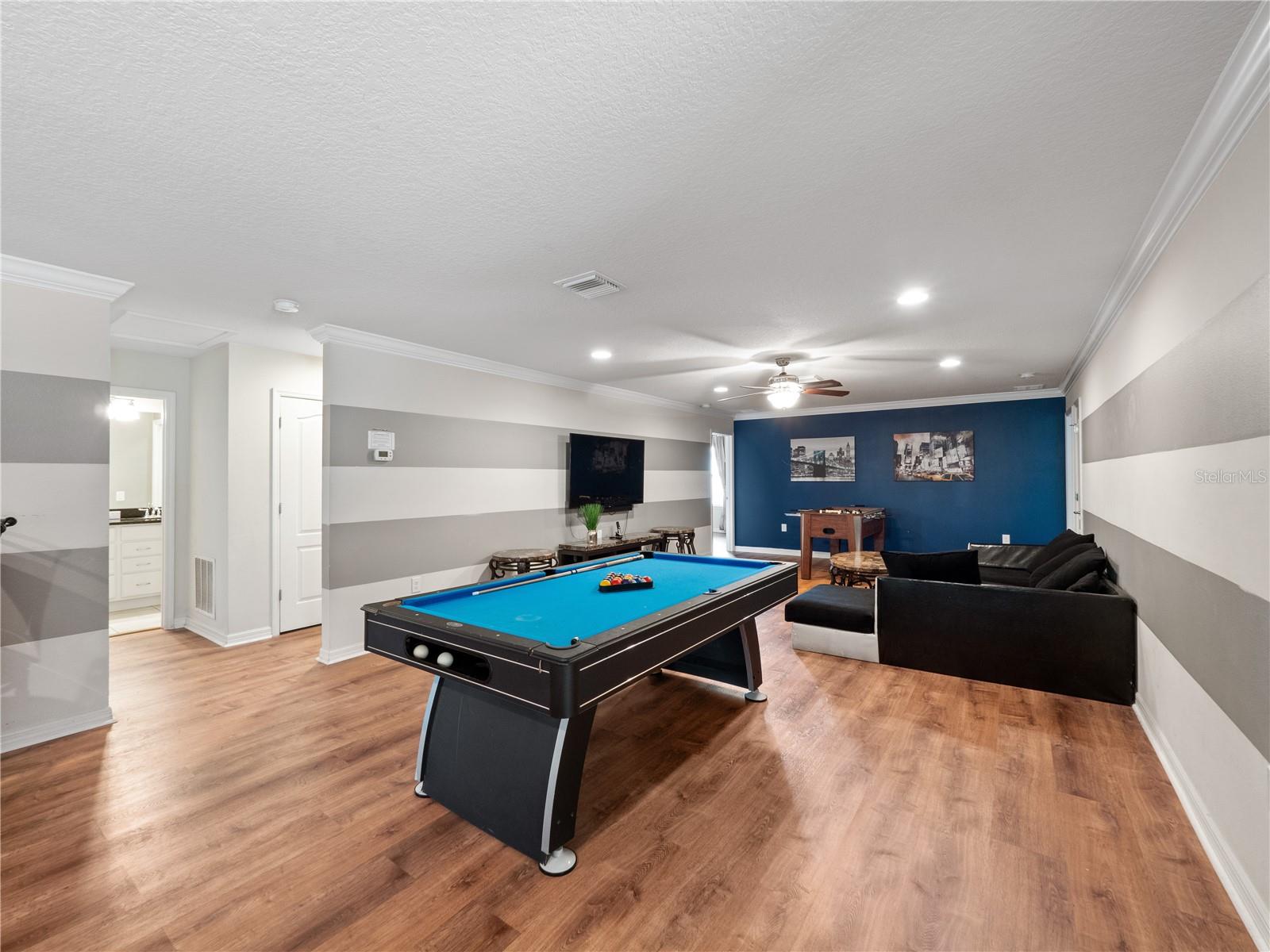 Image 36 of 49 For 8824 Rhodes Street