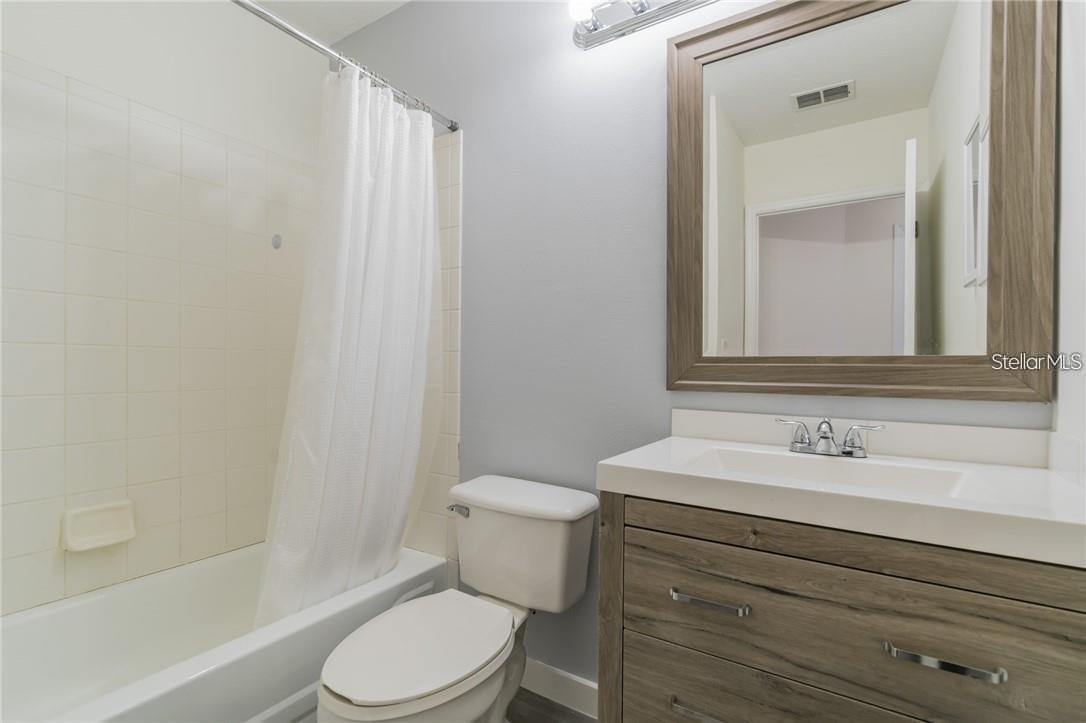 Image 7 of 13 For 4352 Kirkman Road 1202