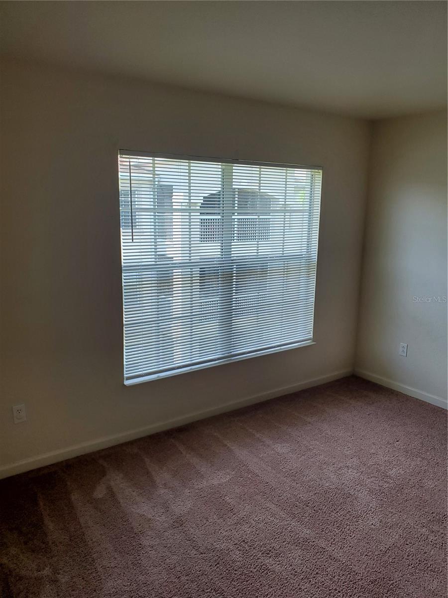 Image 15 of 36 For 3000 Laurel Park Lane 302