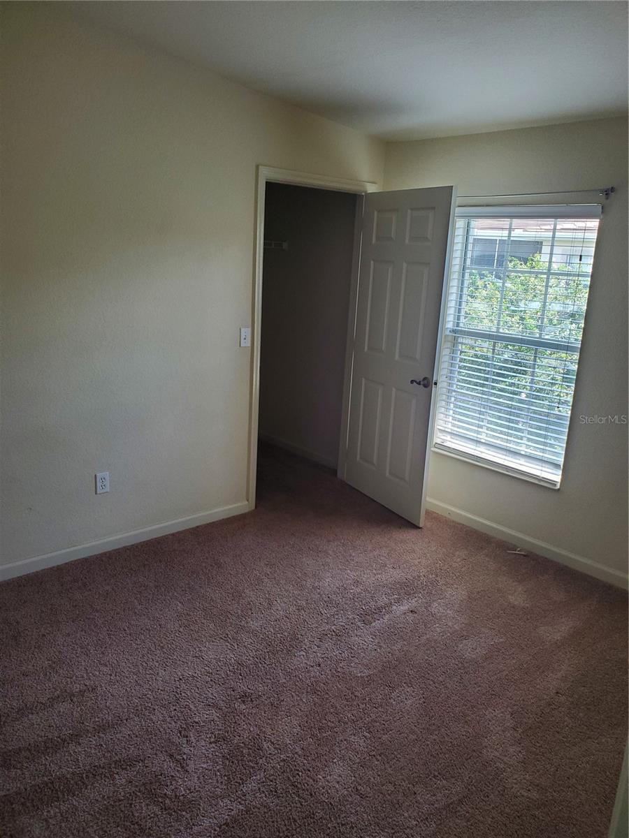 Image 28 of 36 For 3000 Laurel Park Lane 302