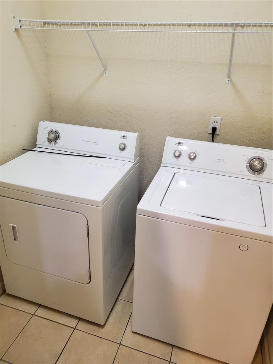 Image 7 of 36 For 3000 Laurel Park Lane 302