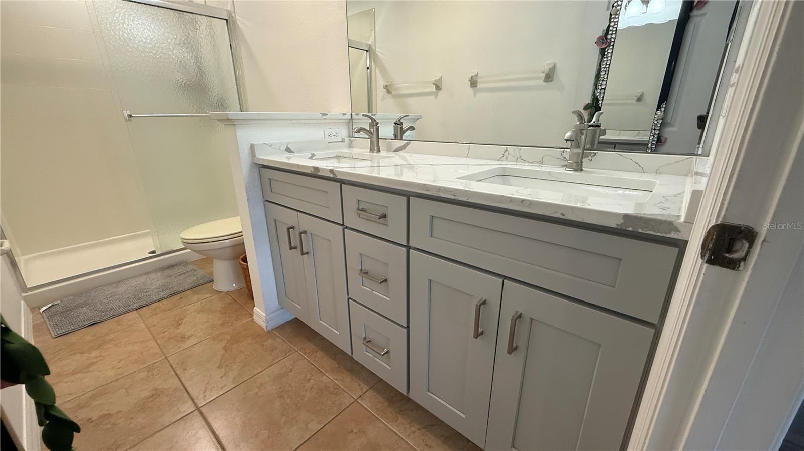 Image 20 of 52 For 13510 Tea Rose Way 113