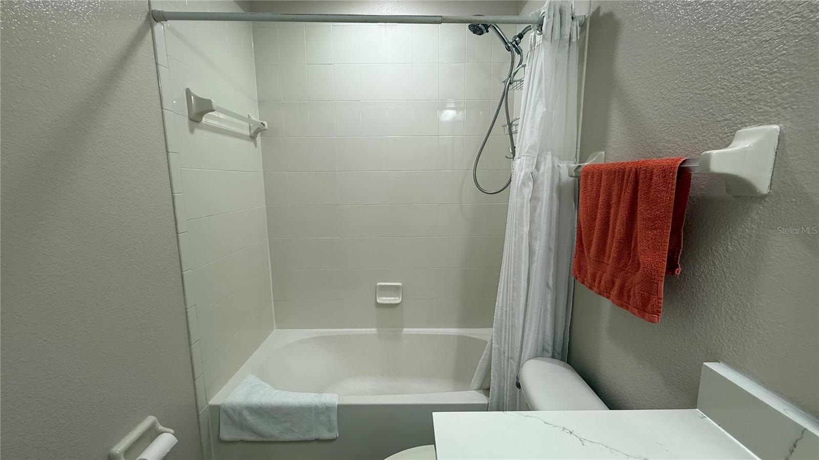 Image 26 of 52 For 13510 Tea Rose Way 113