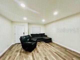 Image 8 of 28 For 1619 Montana Avenue 2