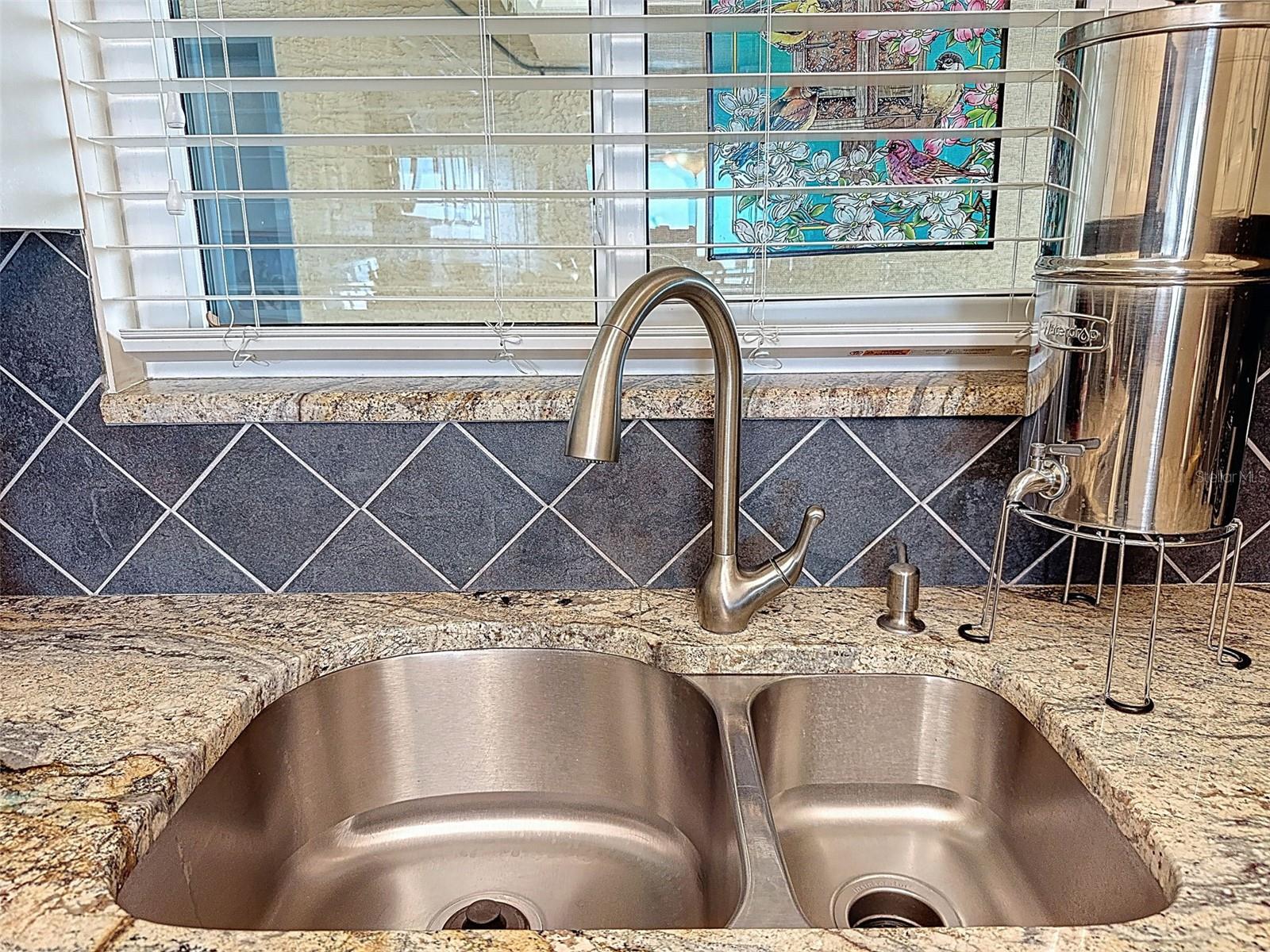 Image 13 of 93 For 6009 Sea Ranch Drive 608