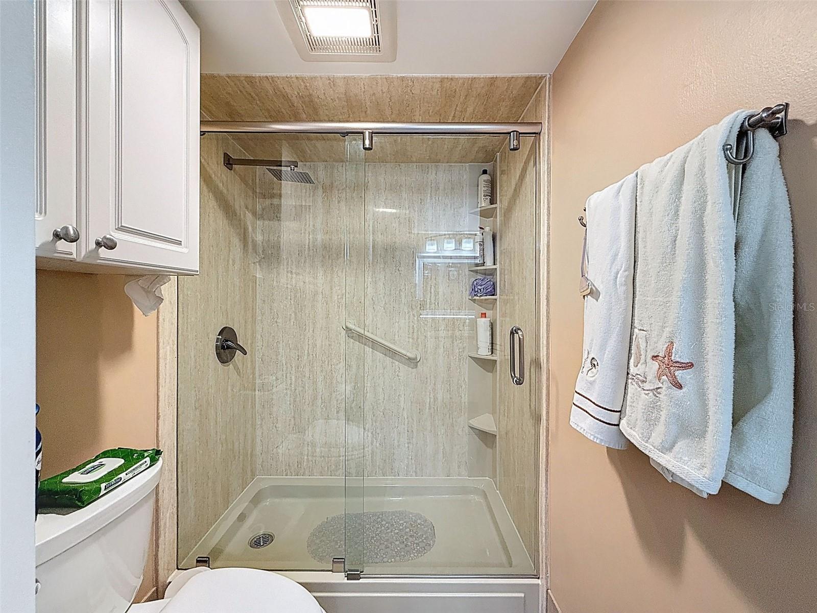 Image 32 of 93 For 6009 Sea Ranch Drive 608