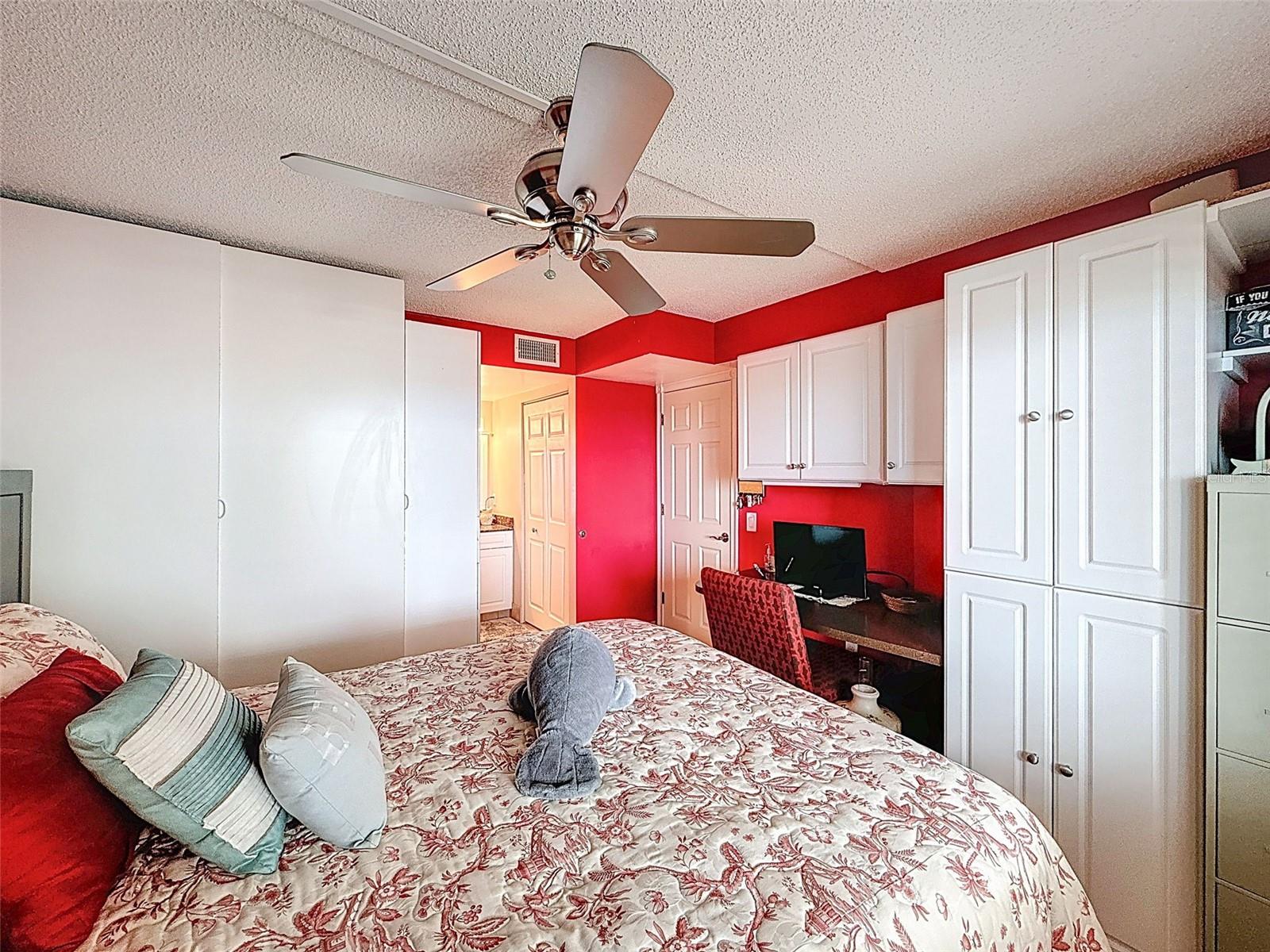 Image 38 of 93 For 6009 Sea Ranch Drive 608