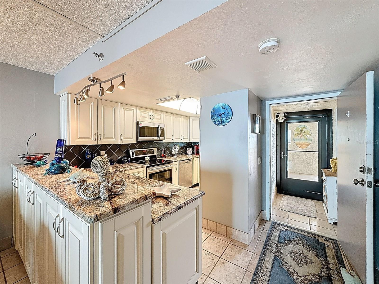 Image 6 of 93 For 6009 Sea Ranch Drive 608