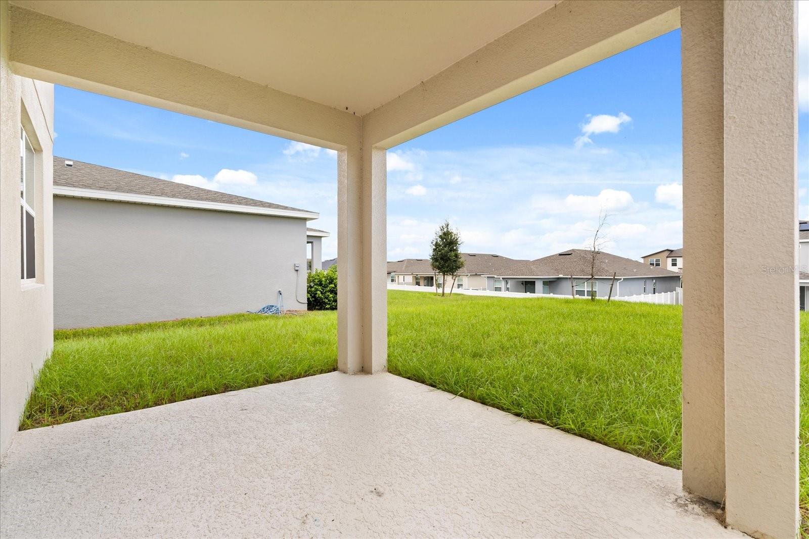 Image 28 of 35 For 1051 Lakeshore Breeze Place