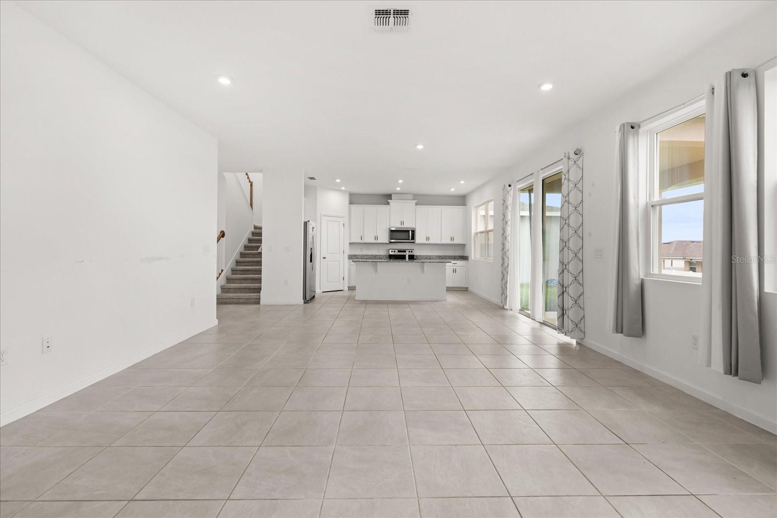 Image 3 of 35 For 1051 Lakeshore Breeze Place