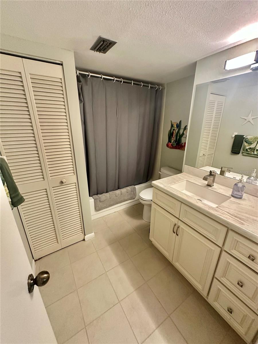 Image 21 of 66 For 6035 Sea Ranch Drive 508