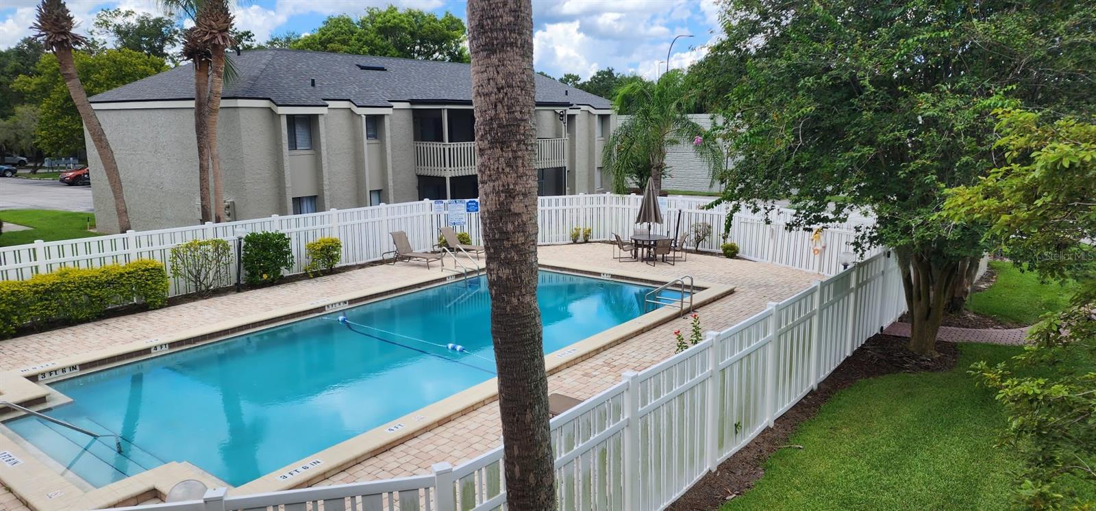 Image 3 of 10 For 129 Springwood Circle D