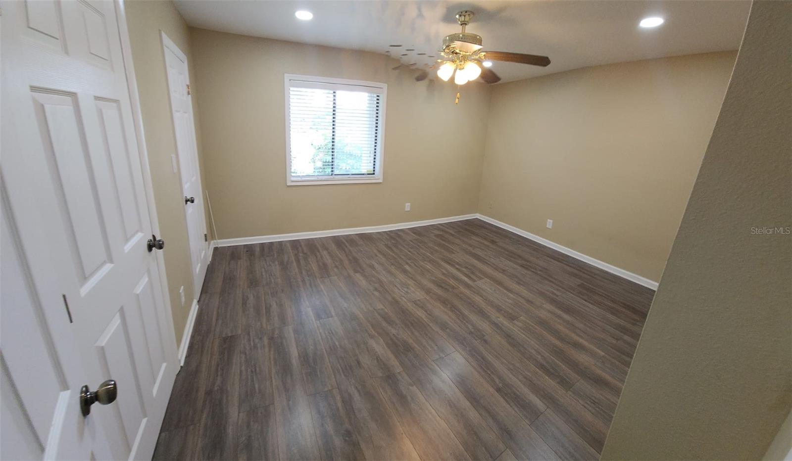 Image 8 of 10 For 129 Springwood Circle D