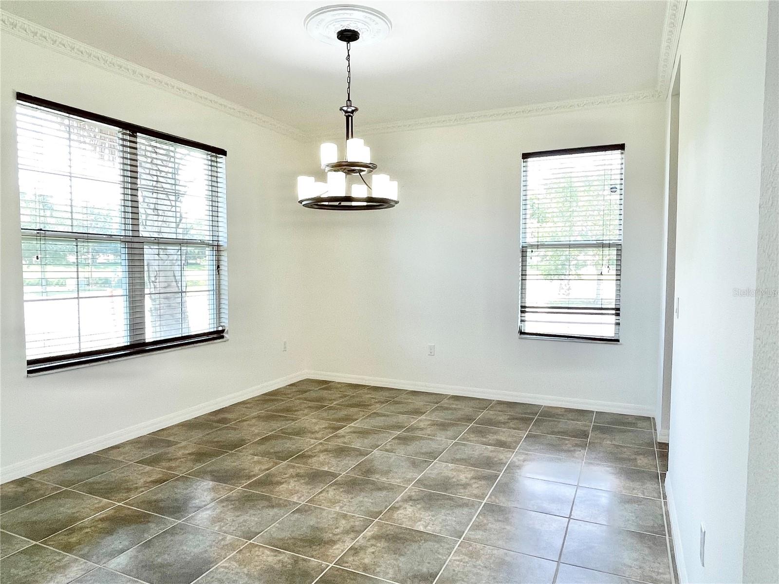 Image 15 of 41 For 2821 Rialto Court