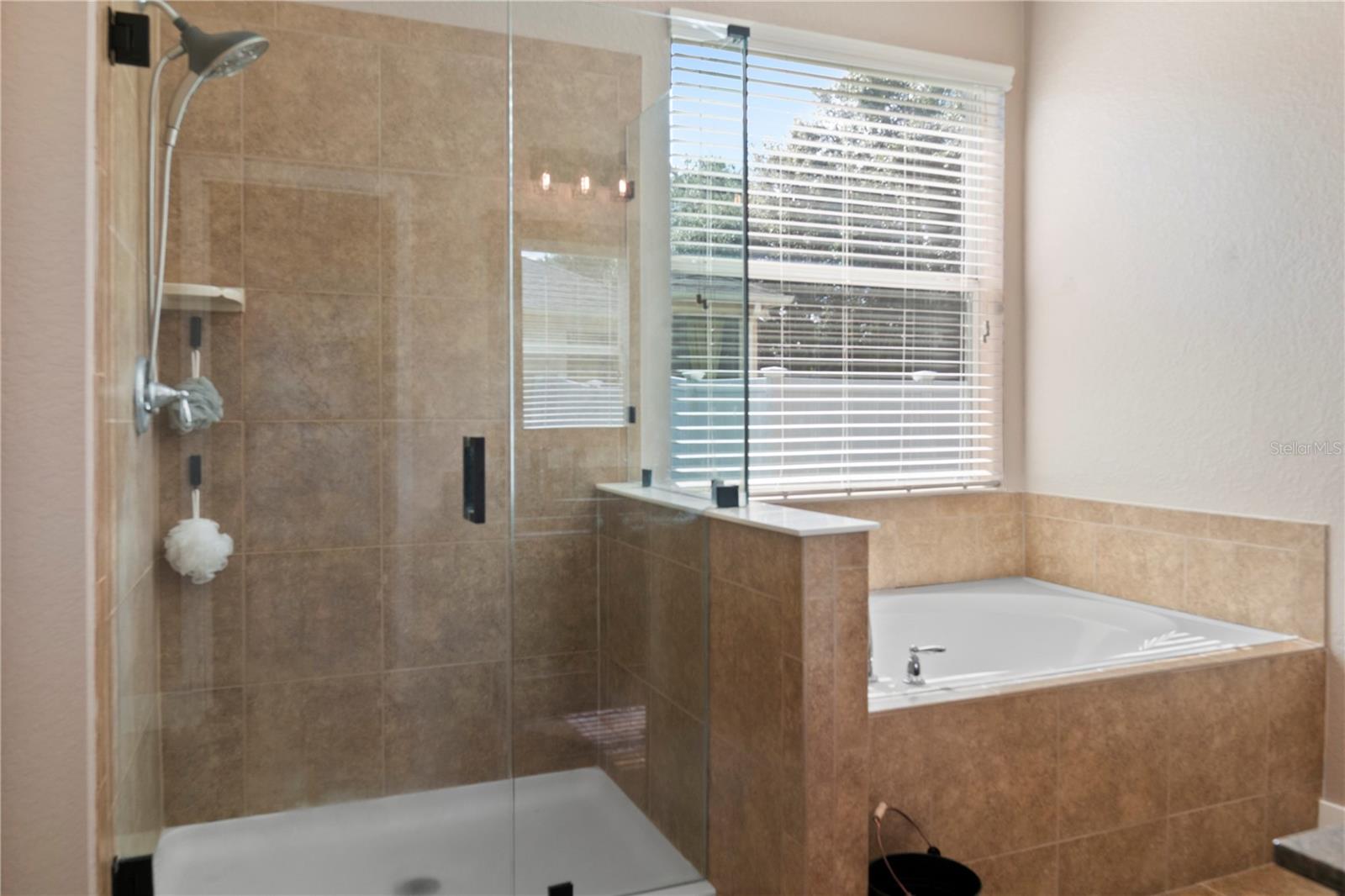 Image 14 of 41 For 2153 Sunbow Dr