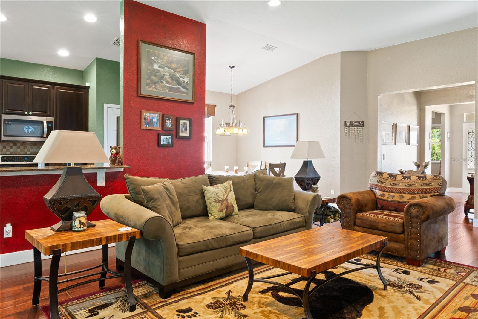 Image 16 of 41 For 2153 Sunbow Dr
