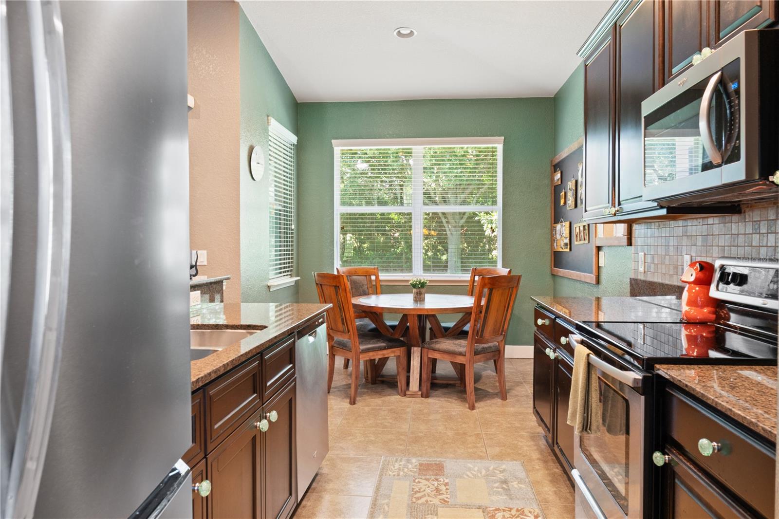 Image 19 of 41 For 2153 Sunbow Dr