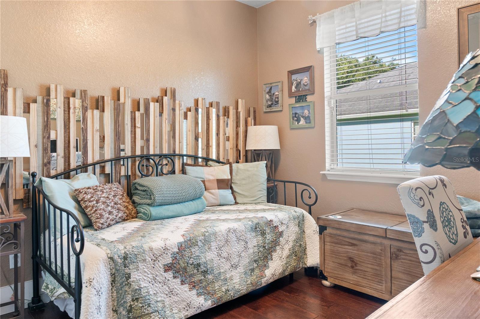 Image 23 of 41 For 2153 Sunbow Dr