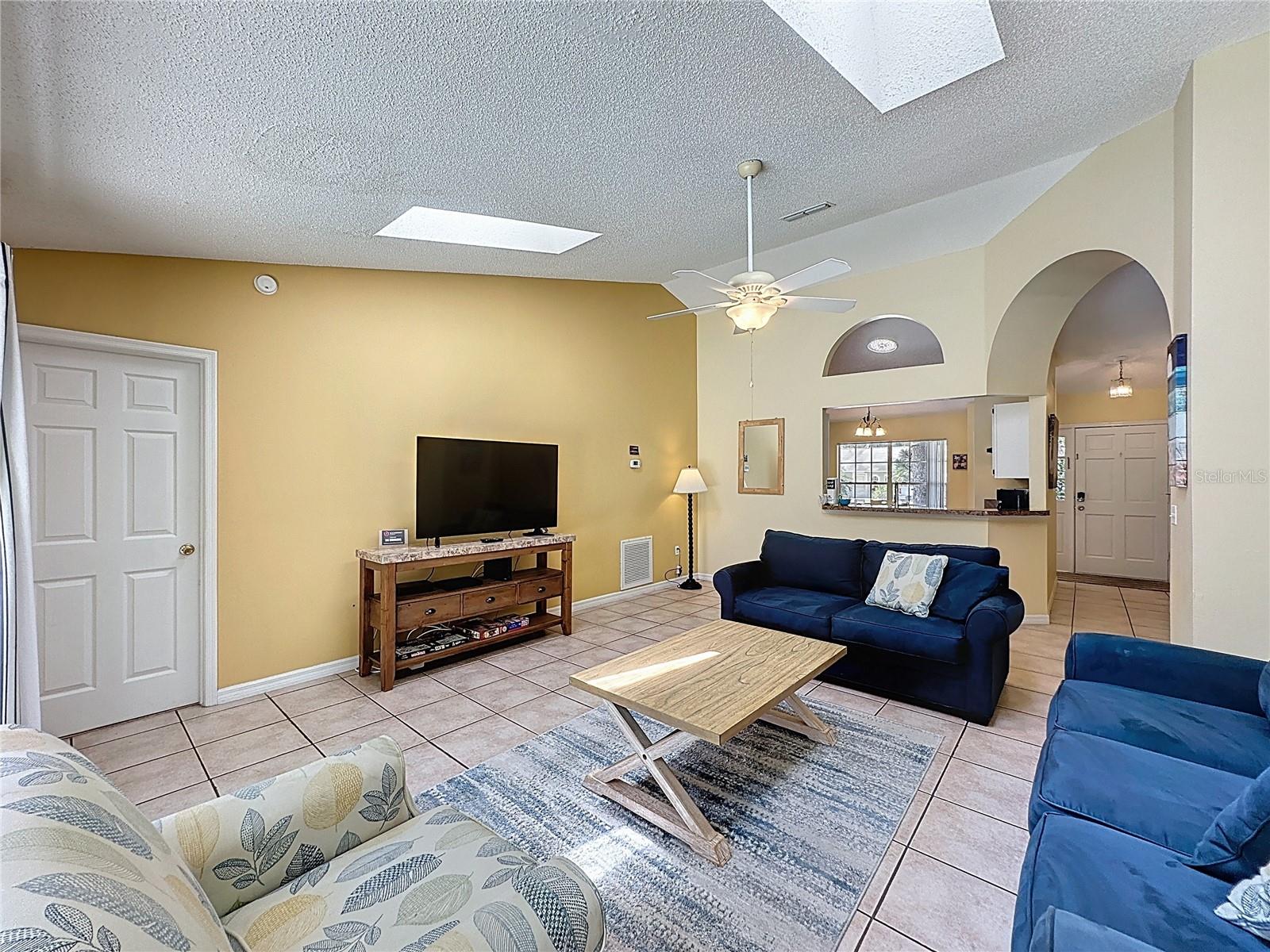 Image 17 of 59 For 100 Sunridge Woods Court