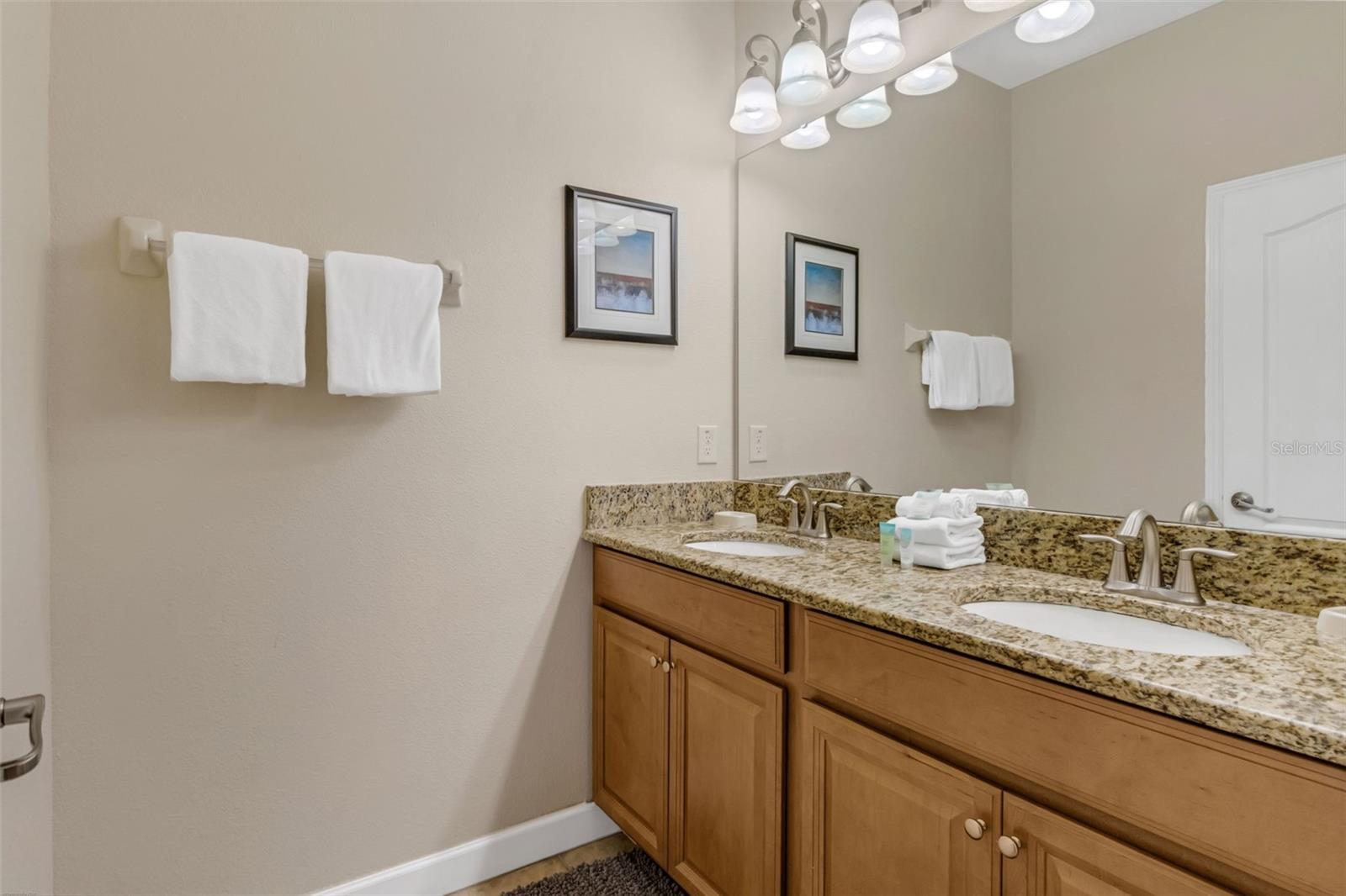 Image 16 of 51 For 8980 Majesty Palm Road