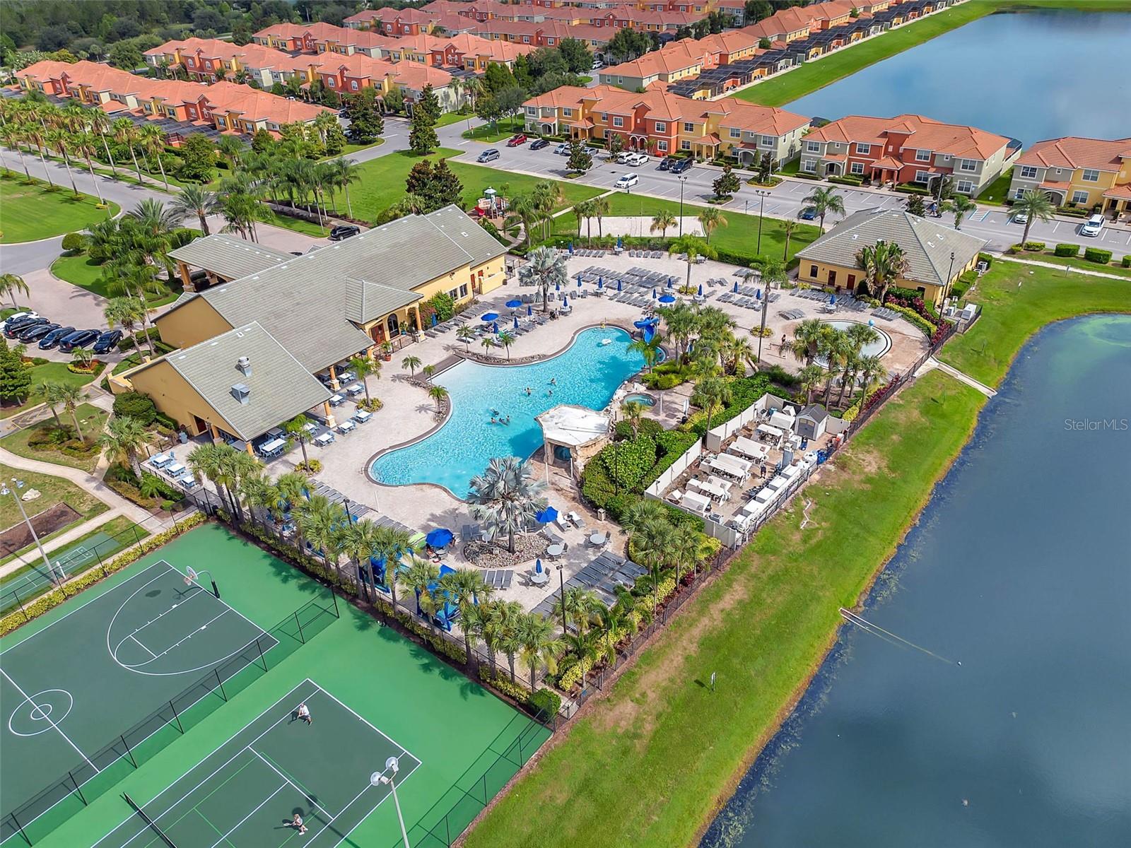 Image 36 of 51 For 8980 Majesty Palm Road