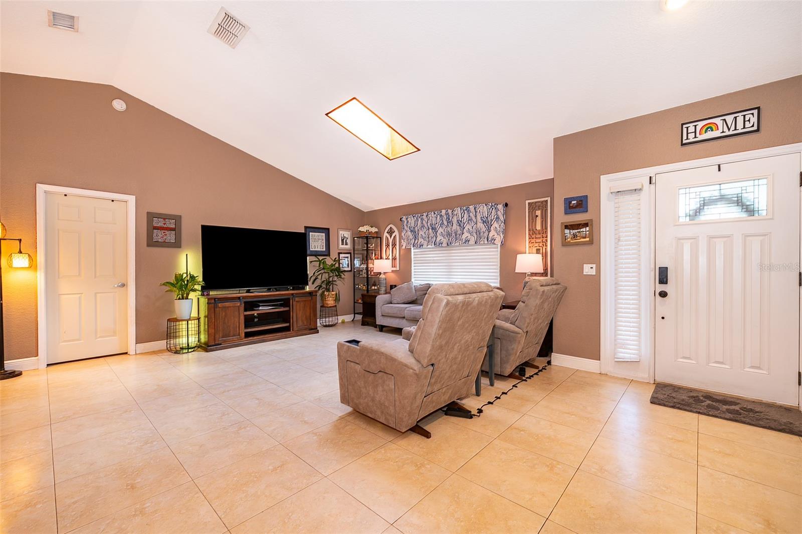 Image 11 of 27 For 9485 Woodbreeze Boulevard