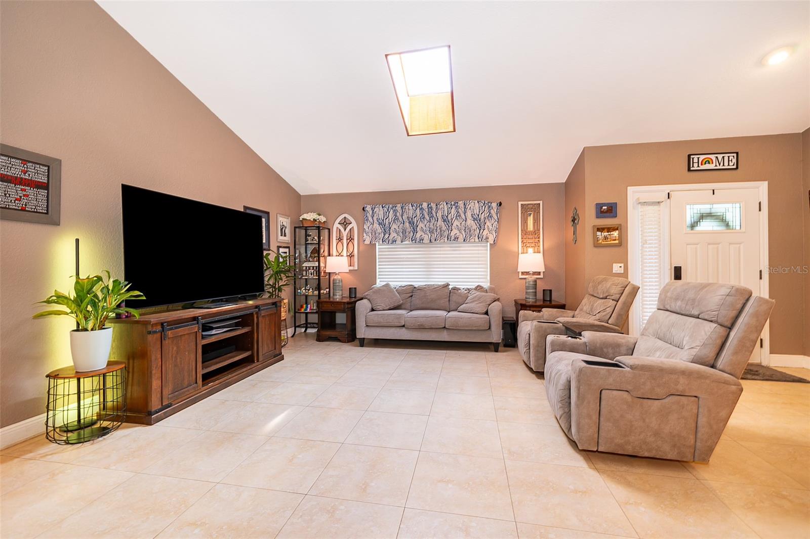 Image 12 of 27 For 9485 Woodbreeze Boulevard