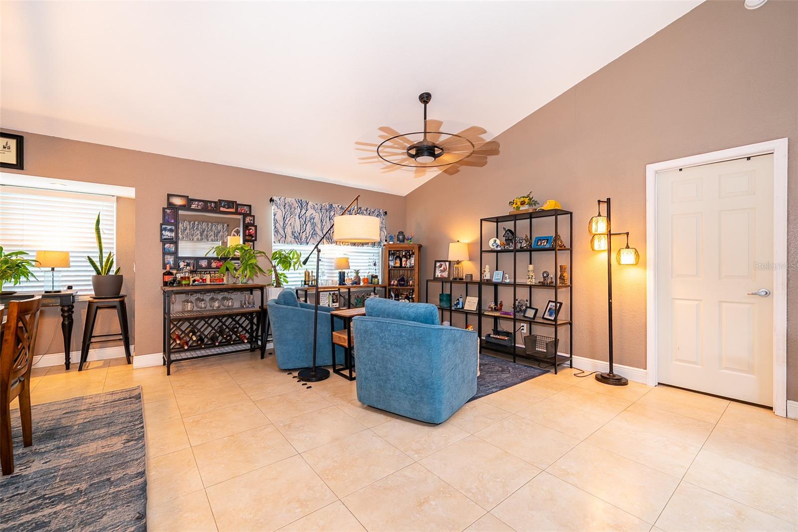 Image 13 of 27 For 9485 Woodbreeze Boulevard