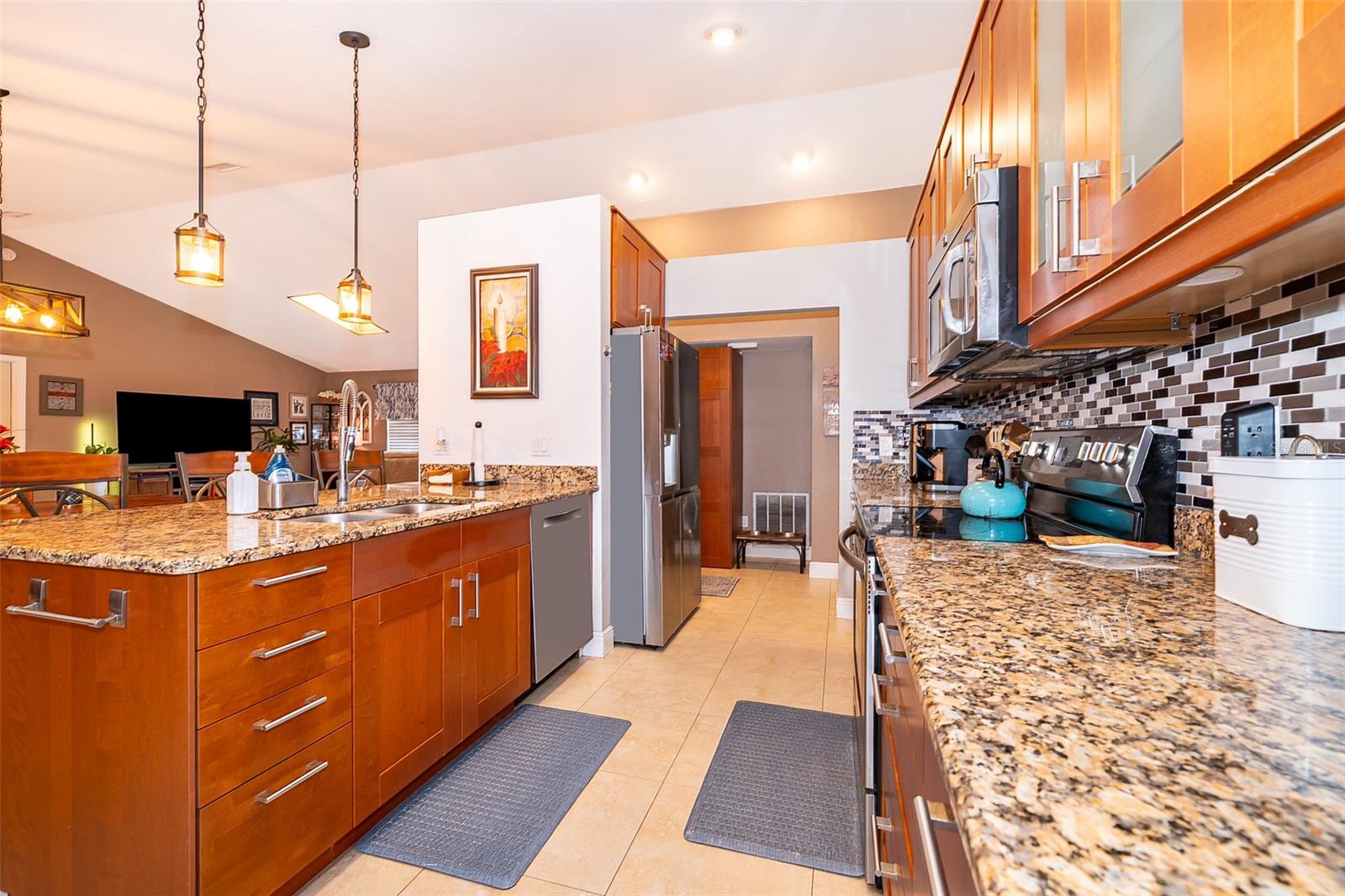 Image 5 of 27 For 9485 Woodbreeze Boulevard