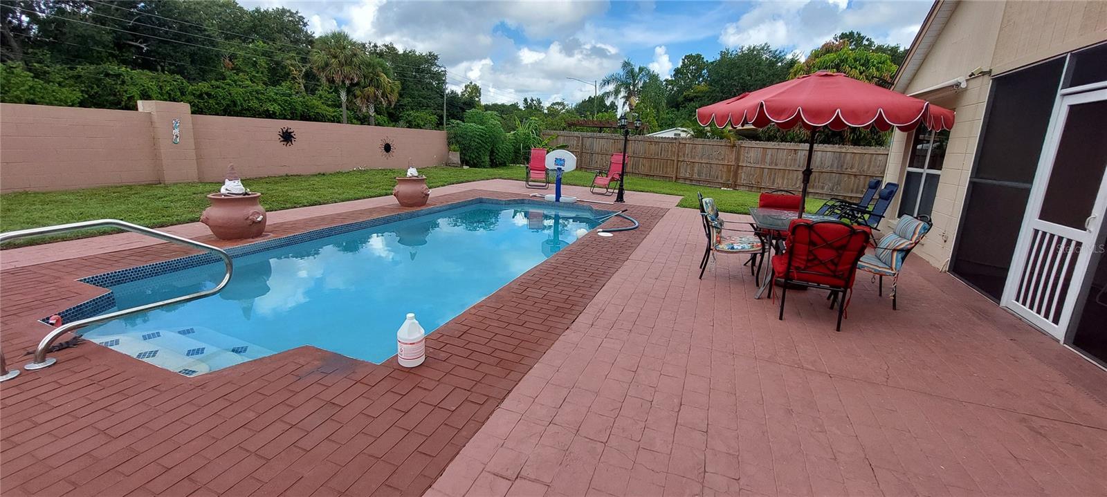 Listing photo id 12 for 7337 Marseille Circle