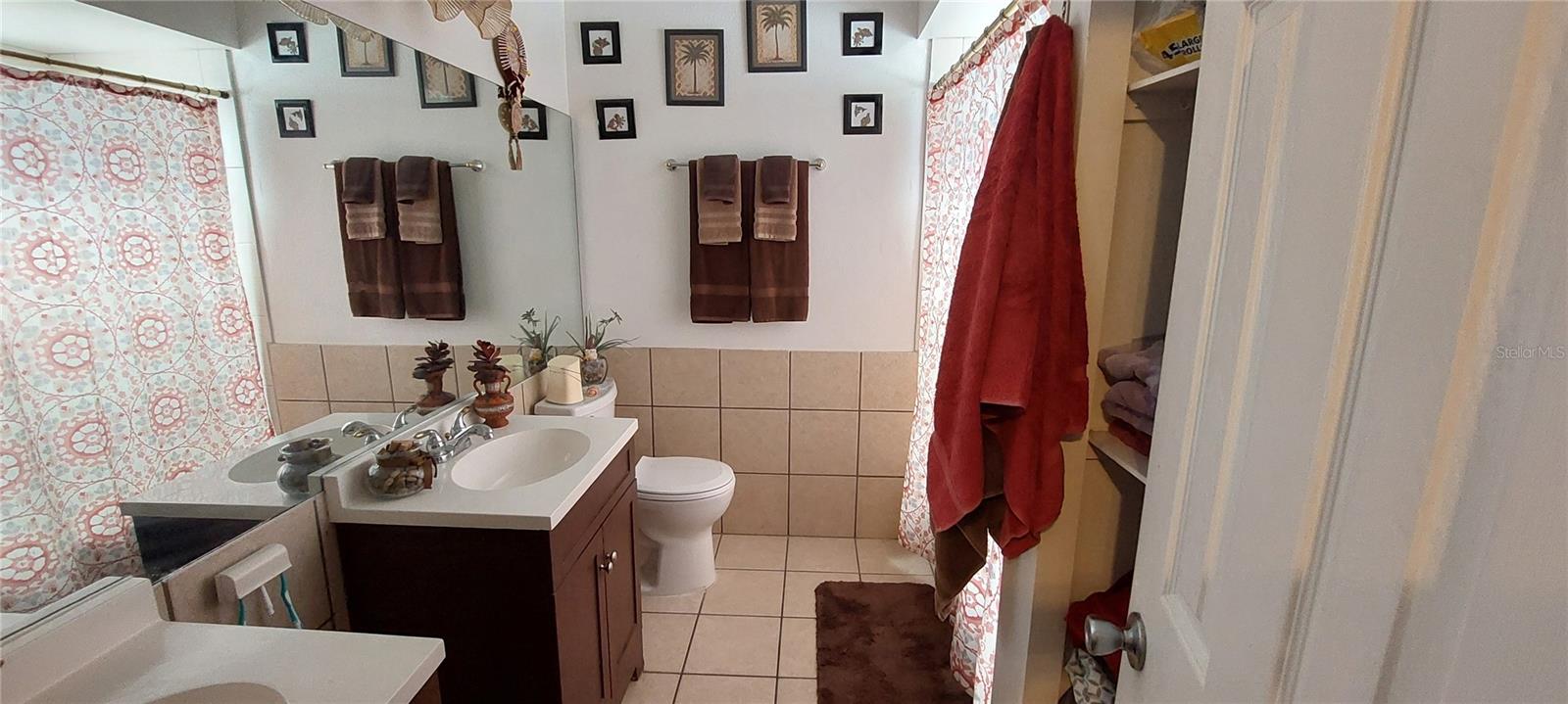 Listing photo id 17 for 7337 Marseille Circle