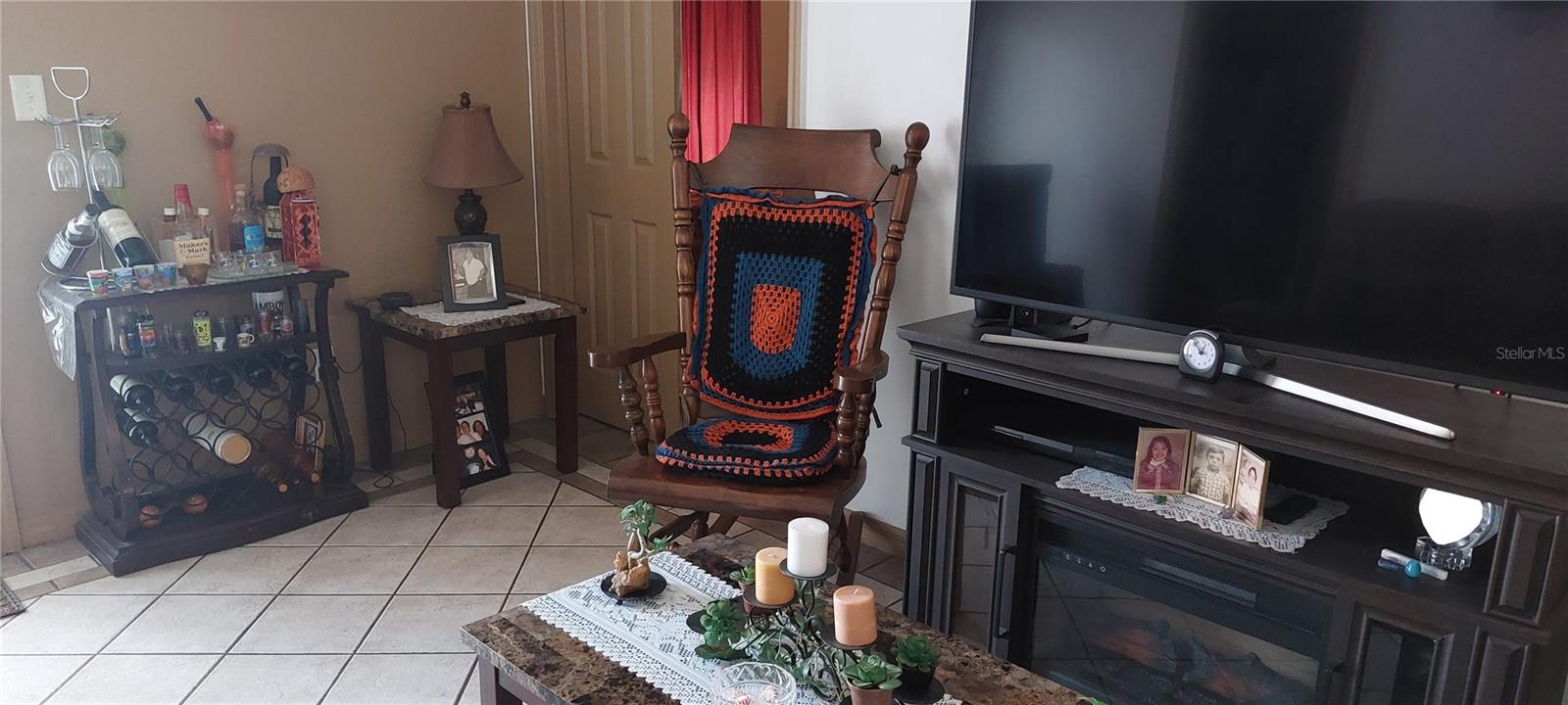 Listing photo id 3 for 7337 Marseille Circle