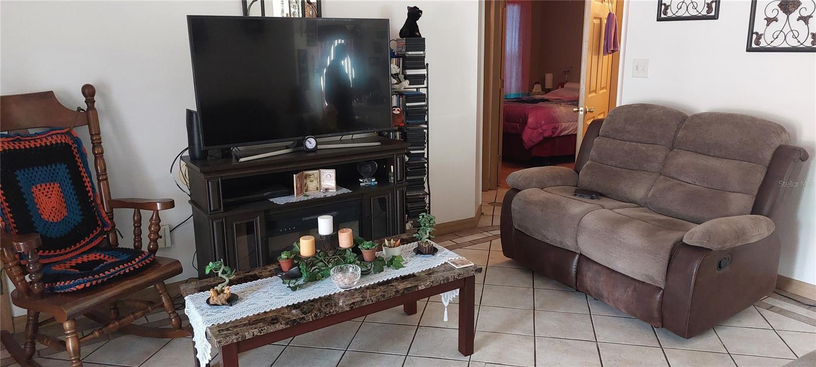 Listing photo id 5 for 7337 Marseille Circle