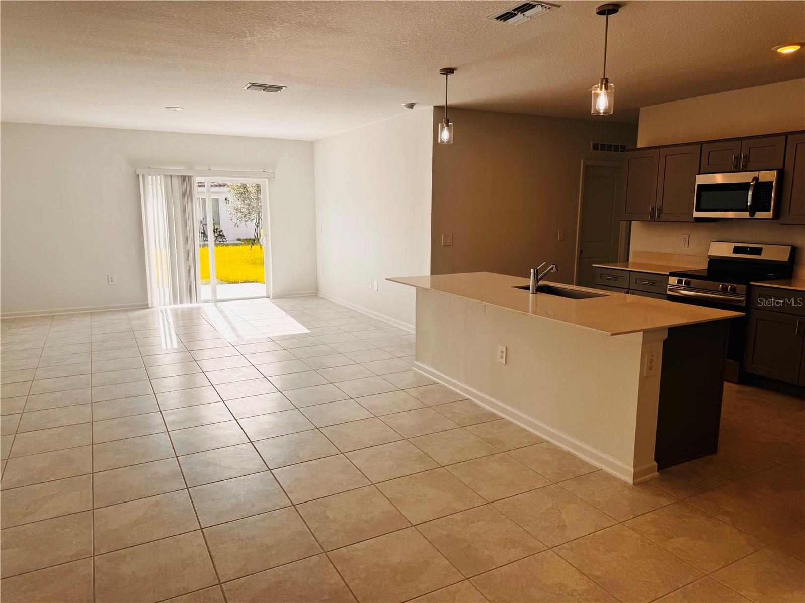 Image 4 of 10 For 1382 Deepwater Circle