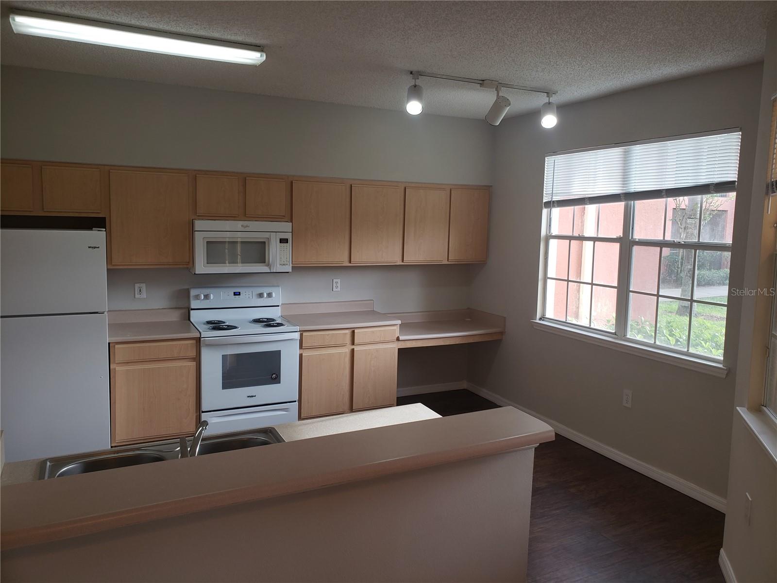 Image 6 of 26 For 10873 Windsor Walk Drive 4104
