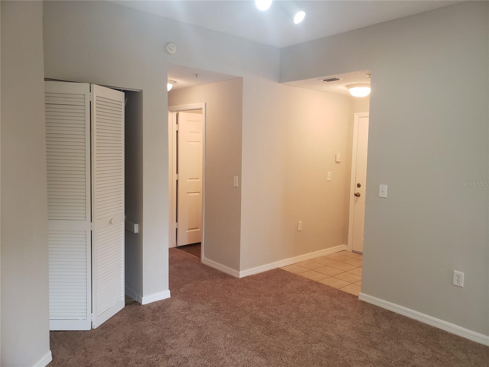 Image 9 of 26 For 10873 Windsor Walk Drive 4104