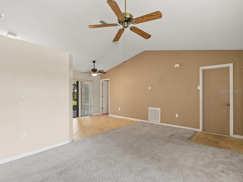 Image 16 of 28 For 557 Audubon Avenue Ne