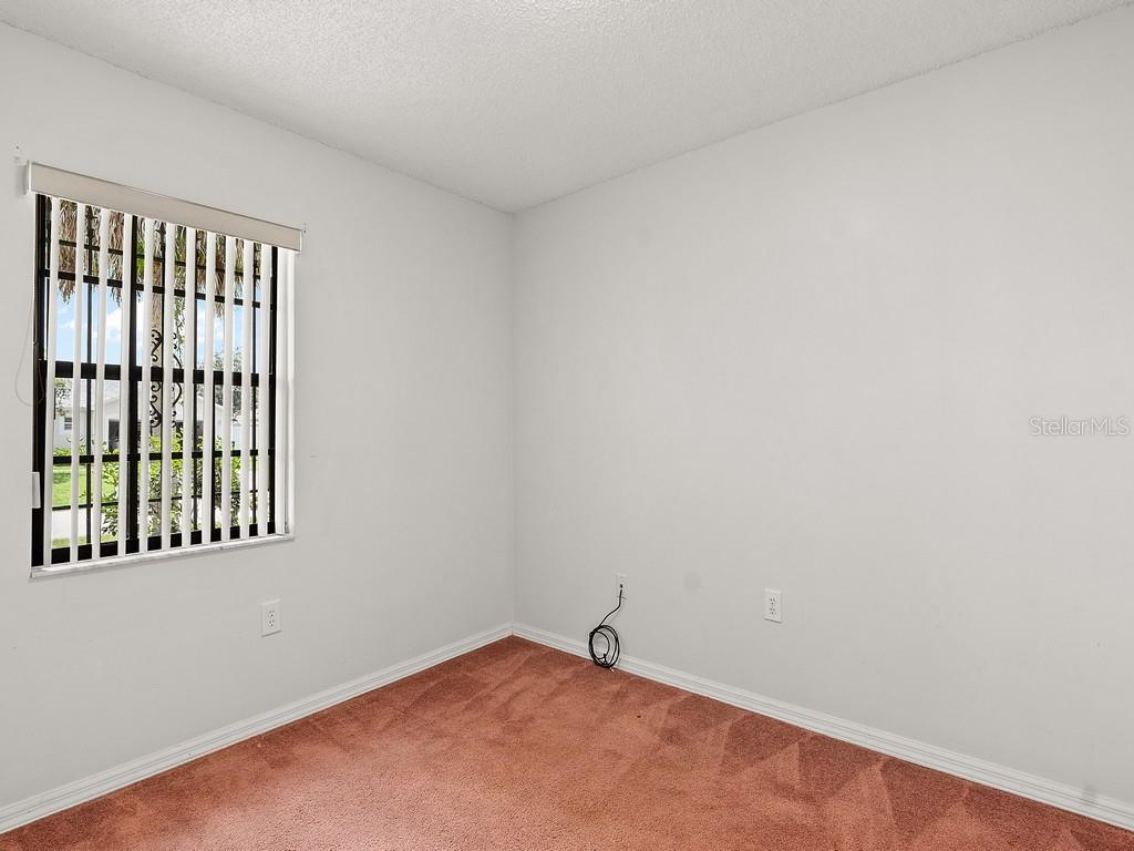 Image 24 of 28 For 557 Audubon Avenue Ne