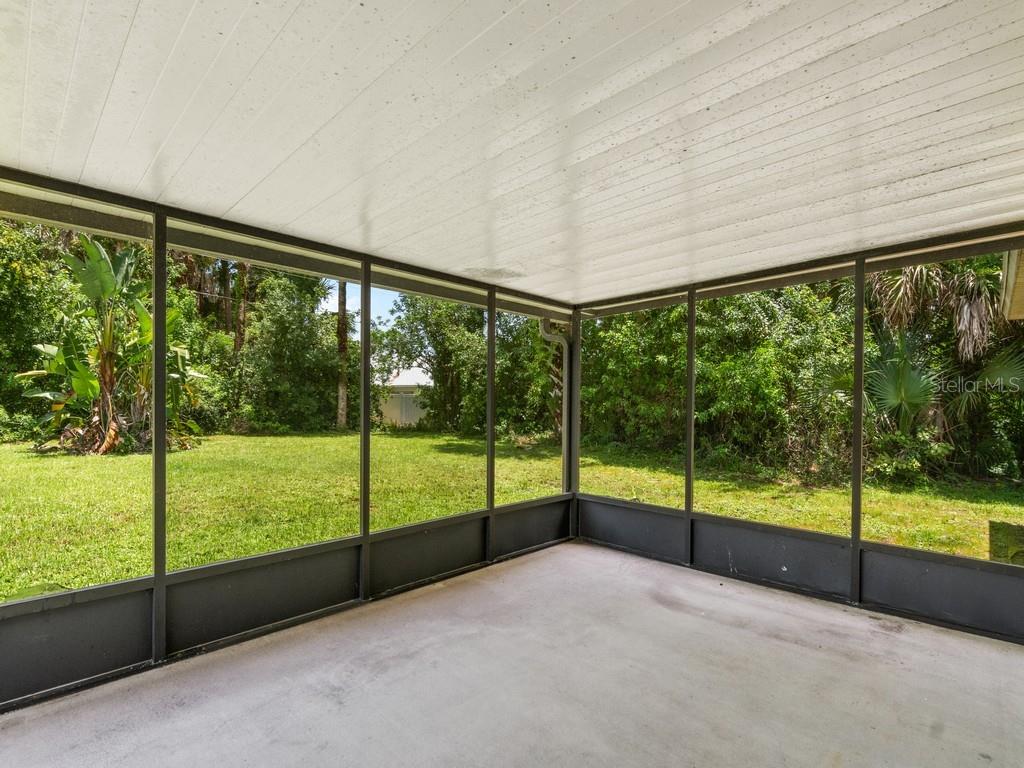 Image 7 of 28 For 557 Audubon Avenue Ne