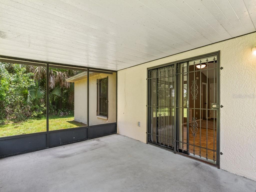 Image 9 of 28 For 557 Audubon Avenue Ne