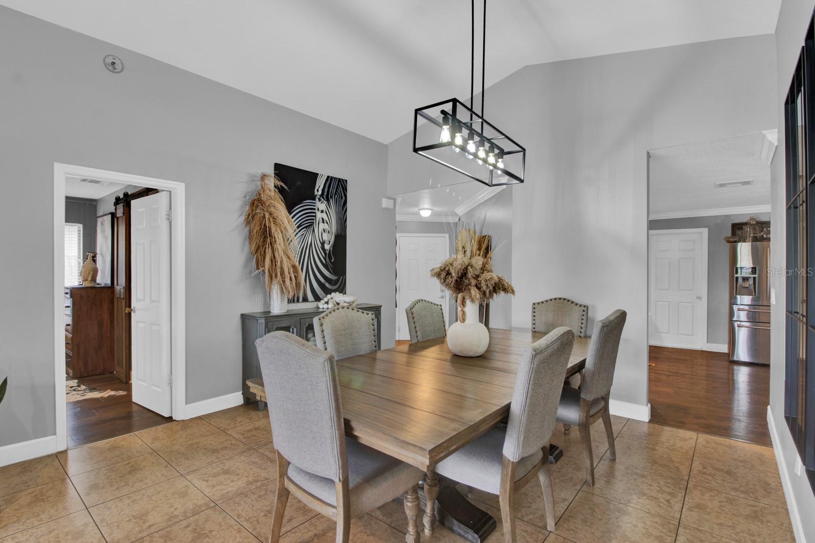 Image 10 of 40 For 106 Sandalwood Drive