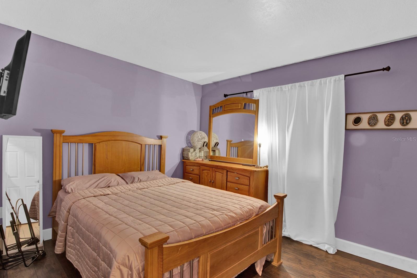 Image 33 of 40 For 106 Sandalwood Drive
