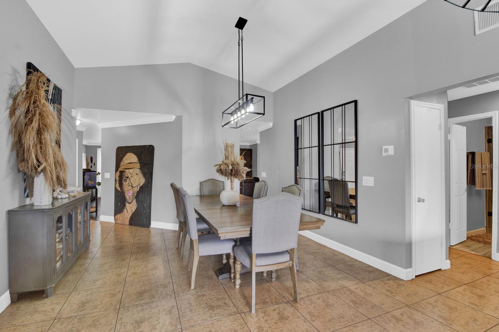 Image 9 of 40 For 106 Sandalwood Drive