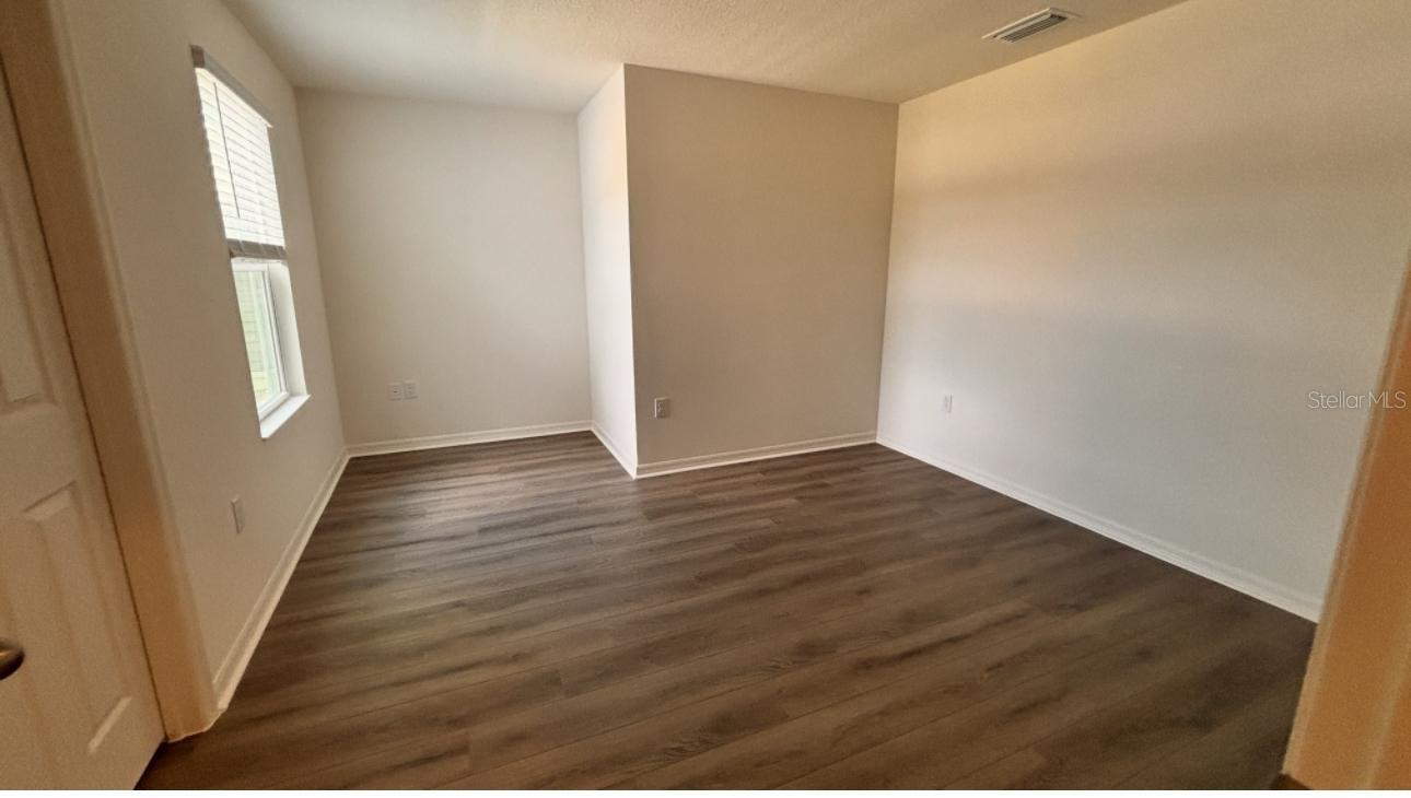 Image 16 of 32 For 3329 Rolling Plains Cir