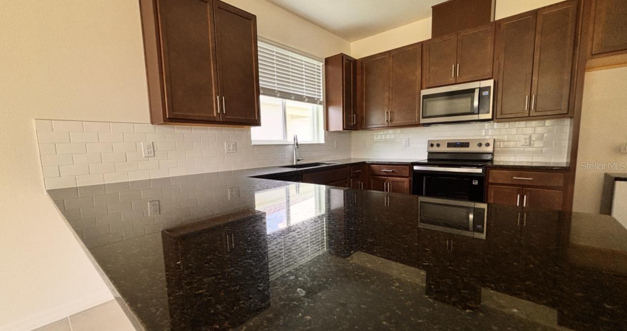 Image 7 of 32 For 3329 Rolling Plains Cir