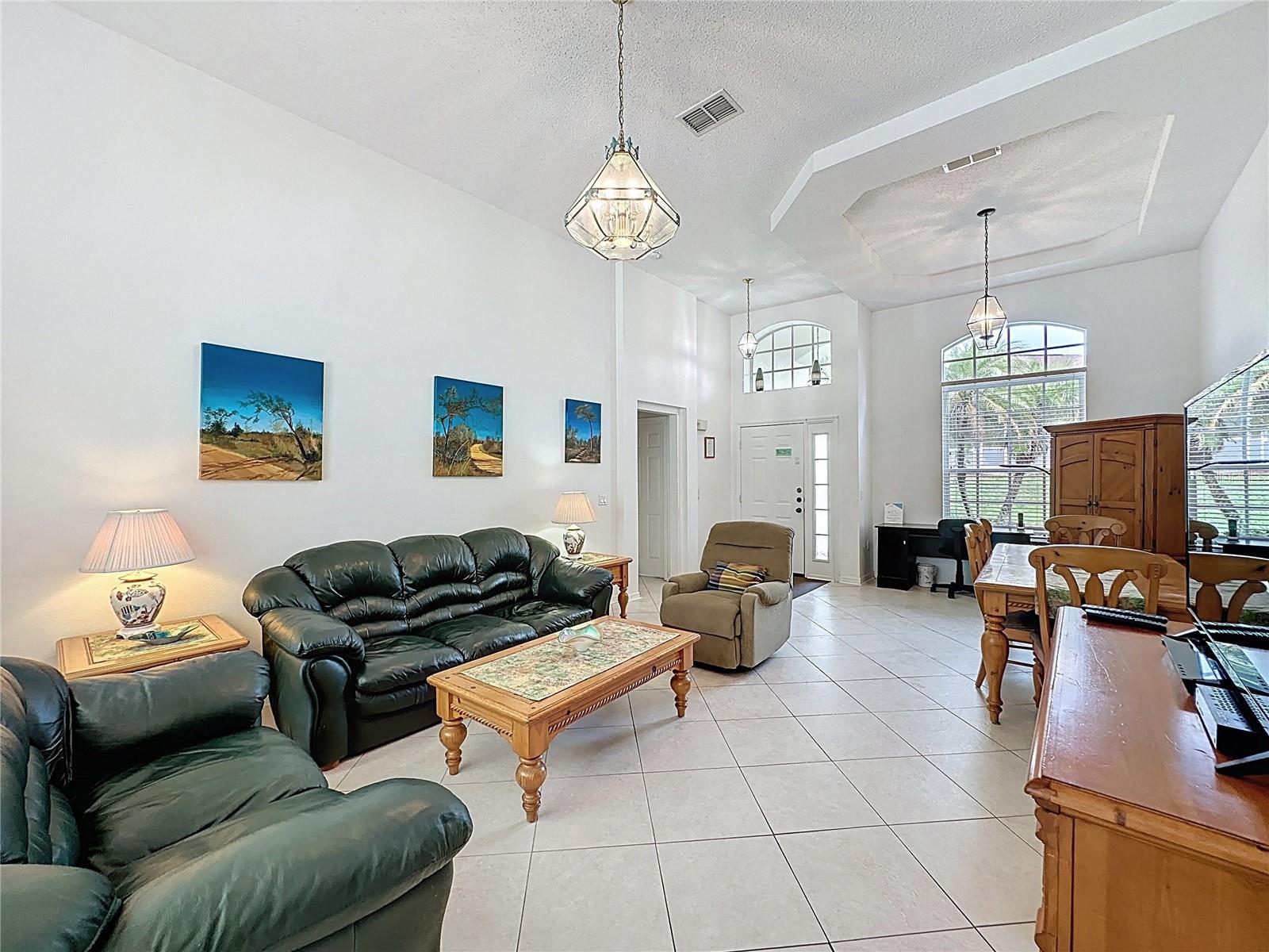 Image 10 of 98 For 1674 Waterview Loop
