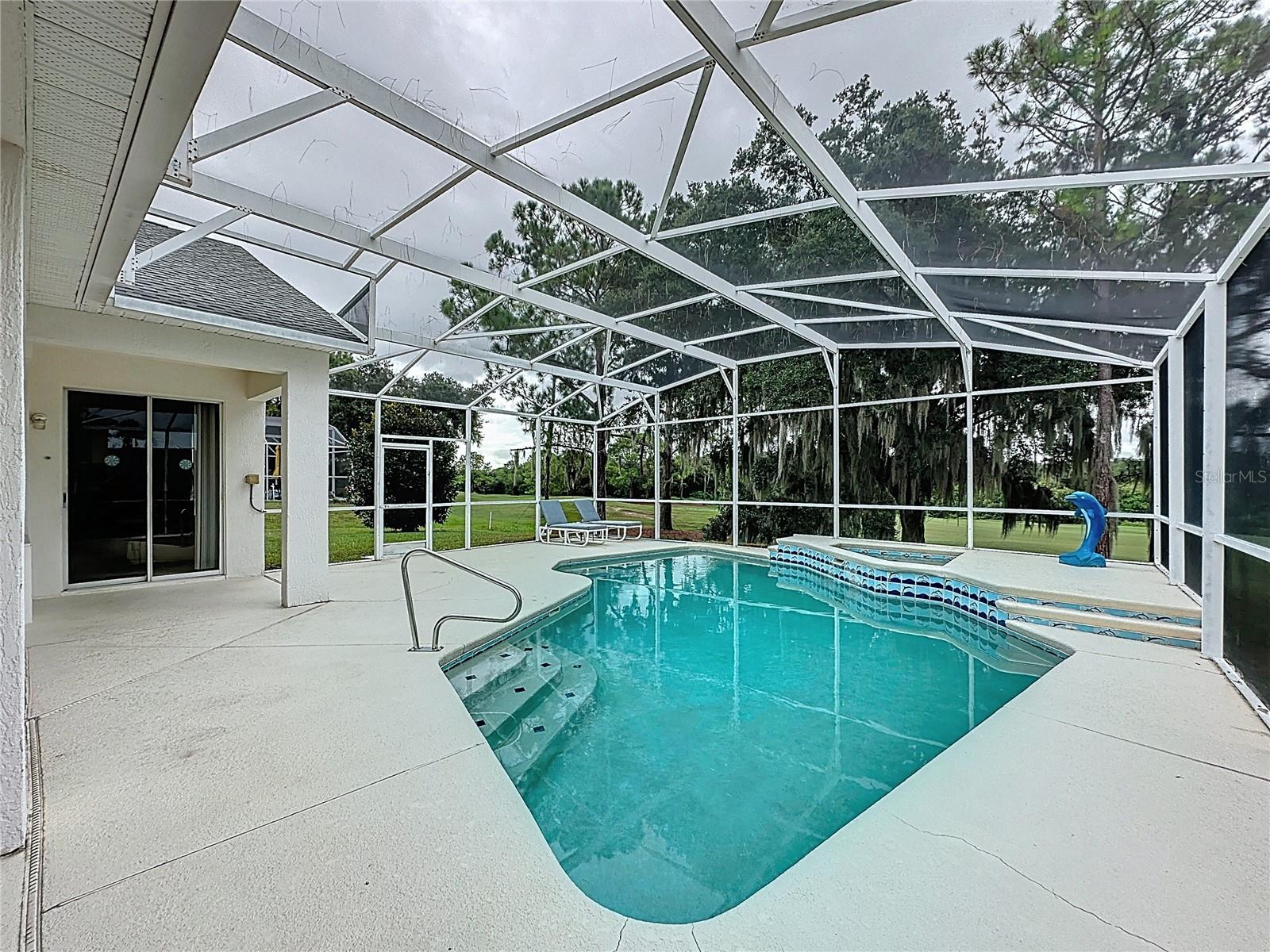 Image 30 of 98 For 1674 Waterview Loop